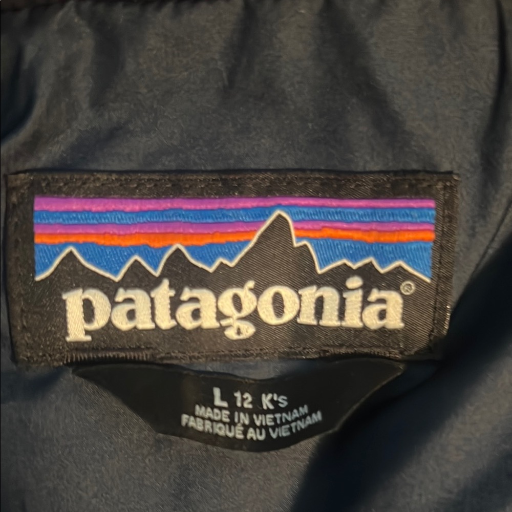 Patagonia Girl’s Navy Jacket - Picture 3 of 4